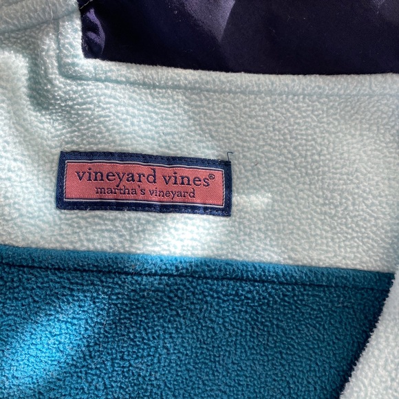 Blue color-blocked Vineyard Vines pull over - Picture 3 of 4